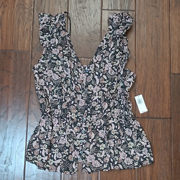 Old Navy Tops - NWT Old Navy Sleeveless Black Floral Blouse with Ruffles & Smocked Back size S